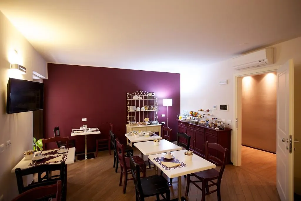 Hotel Leon D'Oro-1